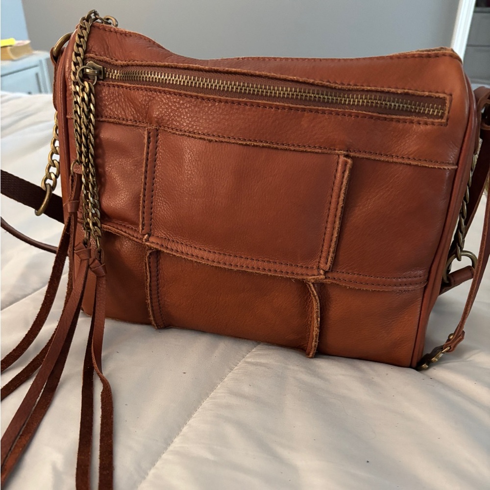 Lucky Brand Tan Crossbody Bag - Picture 2 of 3